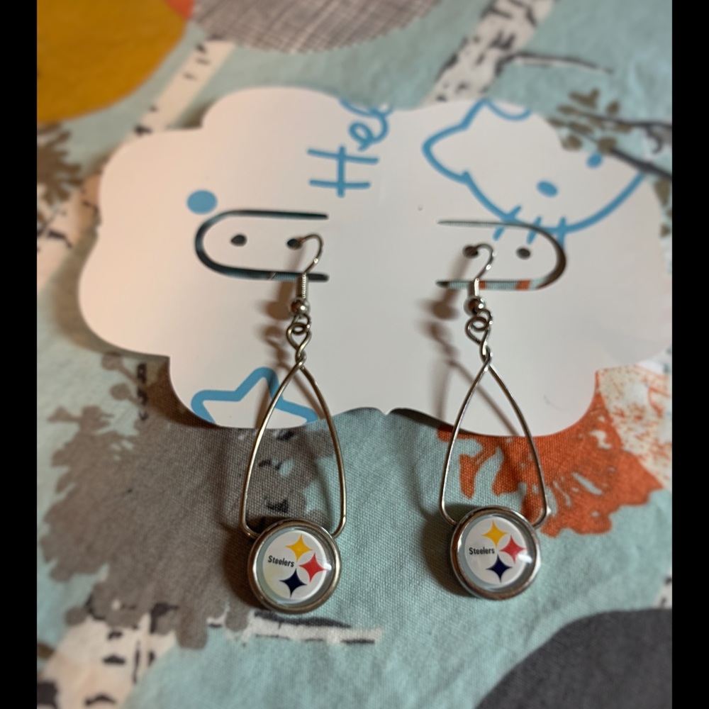 Pittsburg Steelers logo earrings, NFL licensed ‘05